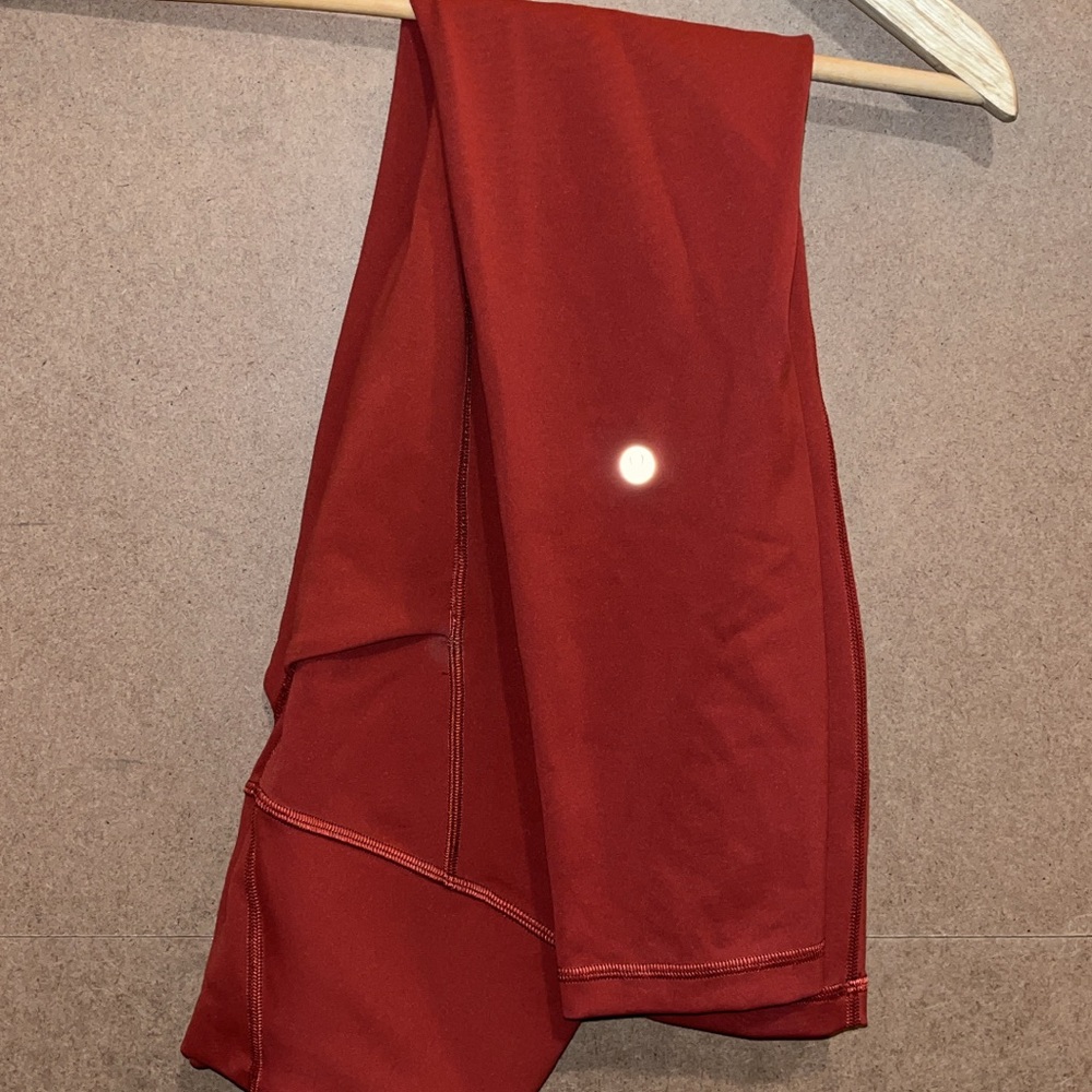Lululemon size 6